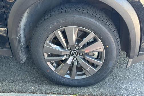 Black 2025 Nissan Pathfinder SV