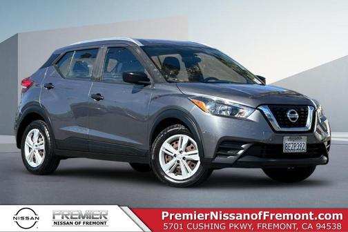 Gun Metallic 2018 Nissan Kicks S