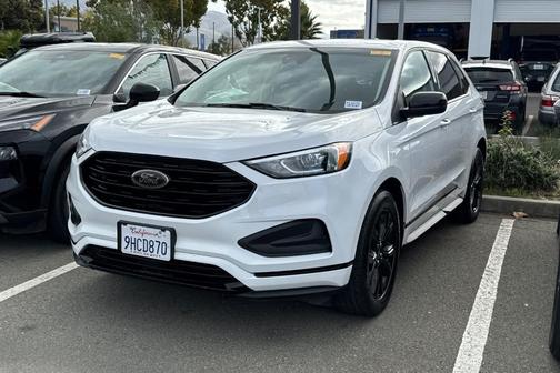 2023 Ford Edge SE