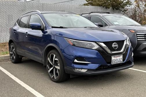 2021 Nissan Rogue Sport SL