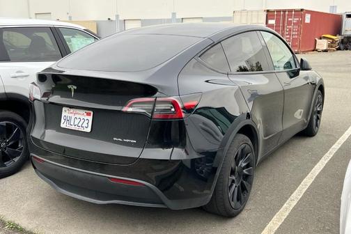 2023 Tesla Model Y Long Range