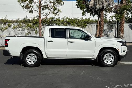2023 Nissan Frontier S