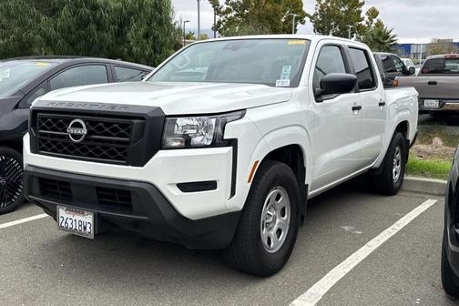 2023 Nissan Frontier S