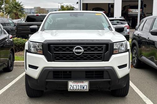 2023 Nissan Frontier S