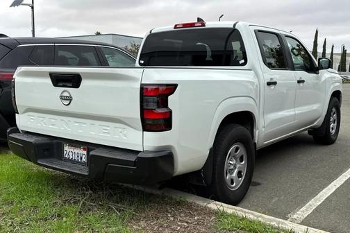 2023 Nissan Frontier S