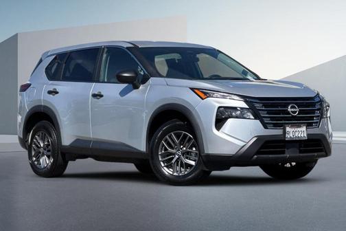 Brilliant Silver Metallic 2024 Nissan Rogue S