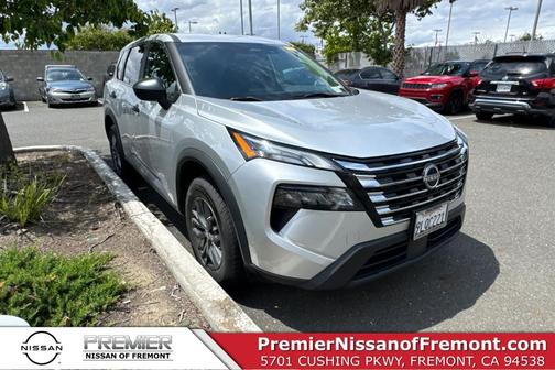 Brilliant Silver Metallic 2024 Nissan Rogue S