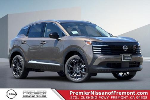 Canyon Bronze M 2026 Nissan Kicks SR