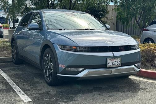 2024 Hyundai IONIQ 5 SEL