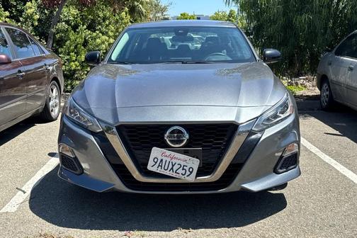 Gun Metallic 2022 Nissan Altima 2.5 SR