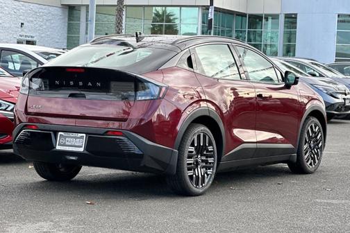 2026 Nissan Leaf PLAT+