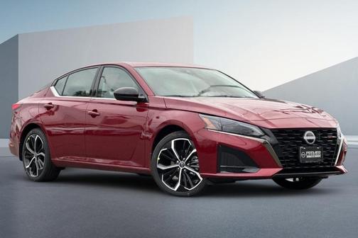 2025 Nissan Altima SR