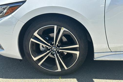 White 2023 Nissan Sentra SR
