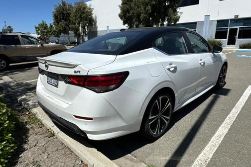 White 2023 Nissan Sentra SR