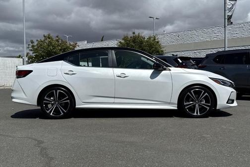 White 2023 Nissan Sentra SR