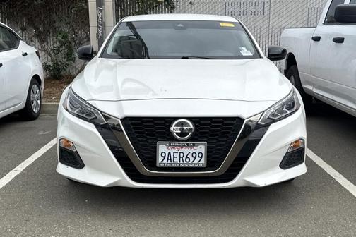 2022 Nissan Altima 2.5 SR