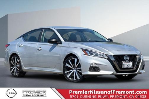 2022 Nissan Altima 2.5 SR