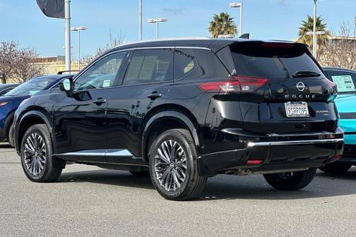 2024 Nissan Rogue Platinum