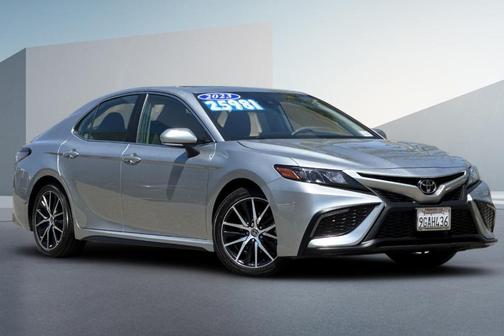 2023 Toyota Camry SE