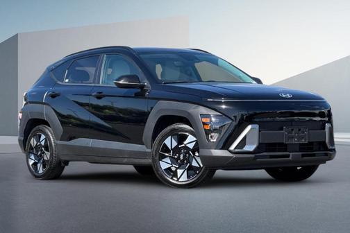 Abyss Black Pearl 2025 Hyundai KONA SEL
