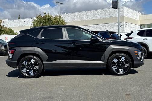 Abyss Black Pearl 2025 Hyundai KONA SEL