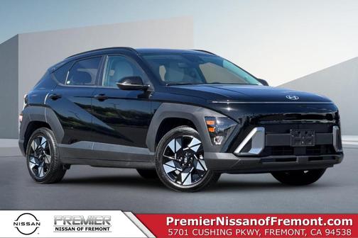 Abyss Black Pearl 2025 Hyundai KONA SEL