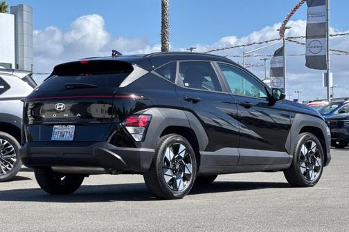 Abyss Black Pearl 2025 Hyundai KONA SEL
