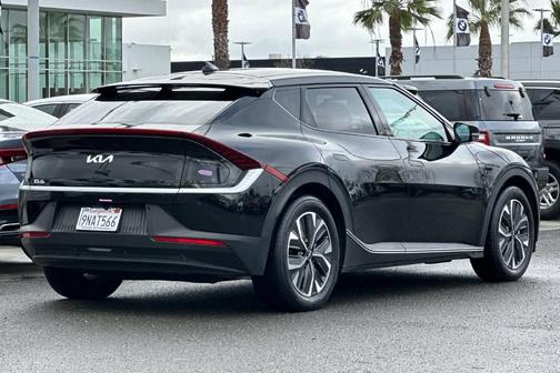 2024 Kia EV6 Light
