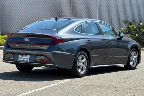 2023 Hyundai SONATA SE