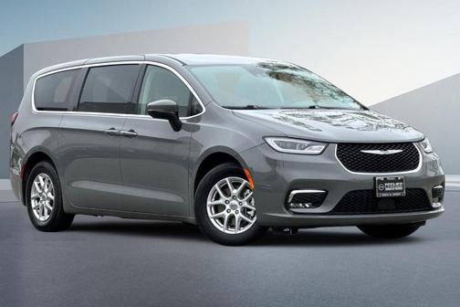 2023 Chrysler Pacifica Touring-L