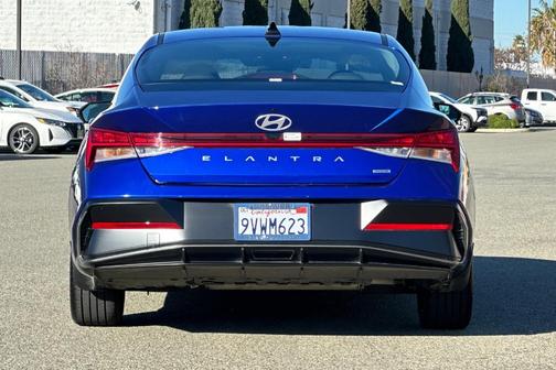 2025 Hyundai ELANTRA HEV Limited