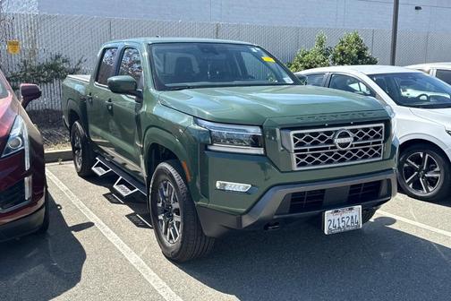 2024 Nissan Frontier SL