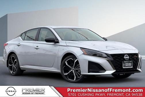 2025 Nissan Altima SR