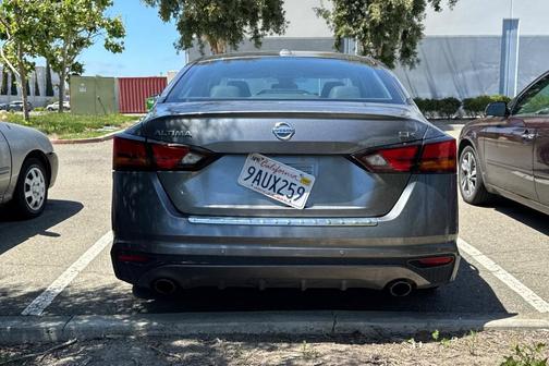 Gun Metallic 2022 Nissan Altima 2.5 SR