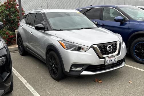 2020 Nissan Kicks SR