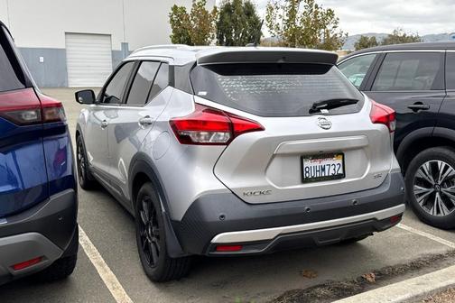 2020 Nissan Kicks SR