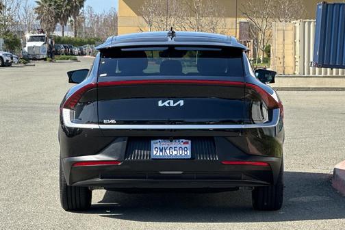 Aurora Black Pearl 2024 Kia EV6 Light
