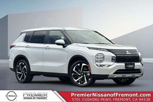 White Diamond 2024 Mitsubishi Outlander