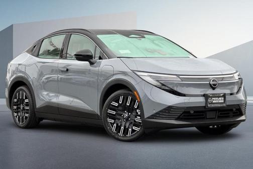 Boulder Gray Metallic 2026 Nissan Leaf PLATINUM+