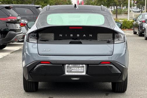 Boulder Gray Metallic 2026 Nissan Leaf PLATINUM+