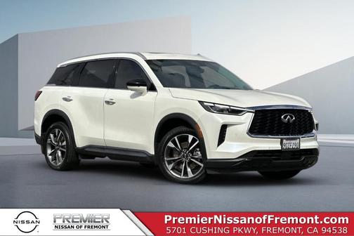 Majestic White 2023 INFINITI QX60 Luxe