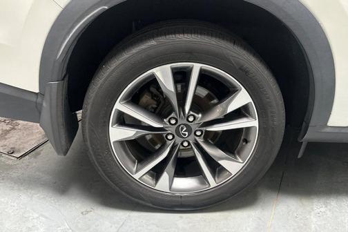 Majestic White 2023 INFINITI QX60 Luxe