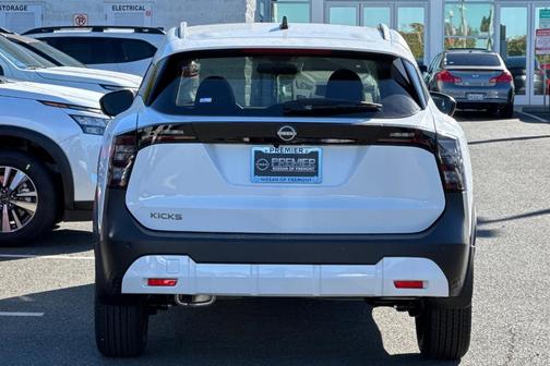 2026 Nissan Kicks SV