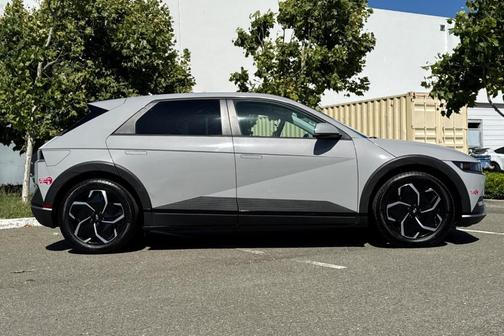 Cyber Gray 2024 Hyundai IONIQ 5 SEL