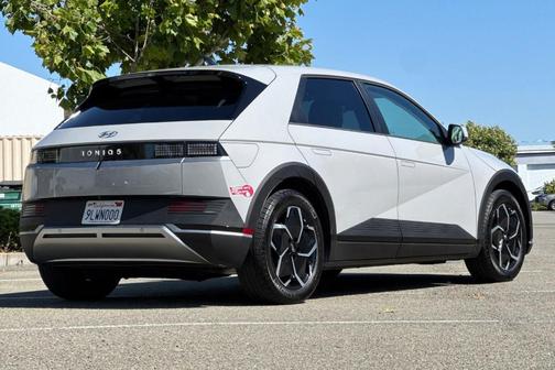 Cyber Gray 2024 Hyundai IONIQ 5 SEL