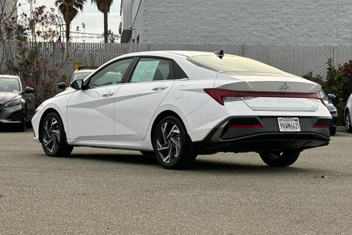 2025 Hyundai ELANTRA HEV Limited