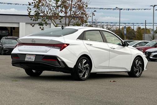 2025 Hyundai ELANTRA HEV Limited