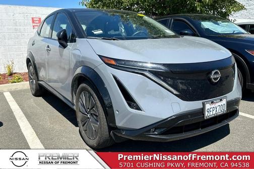 Boulder Gray Pearl 2023 Nissan ARIYA PLATINUM+