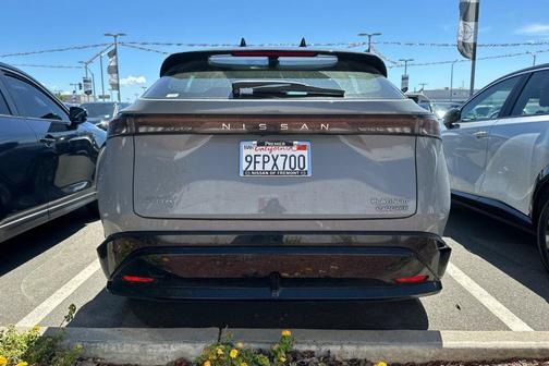 Boulder Gray Pearl 2023 Nissan ARIYA PLATINUM+