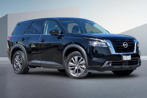 Black 2023 Nissan Pathfinder S